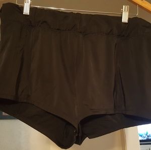 Torrid black swim shorts size 2